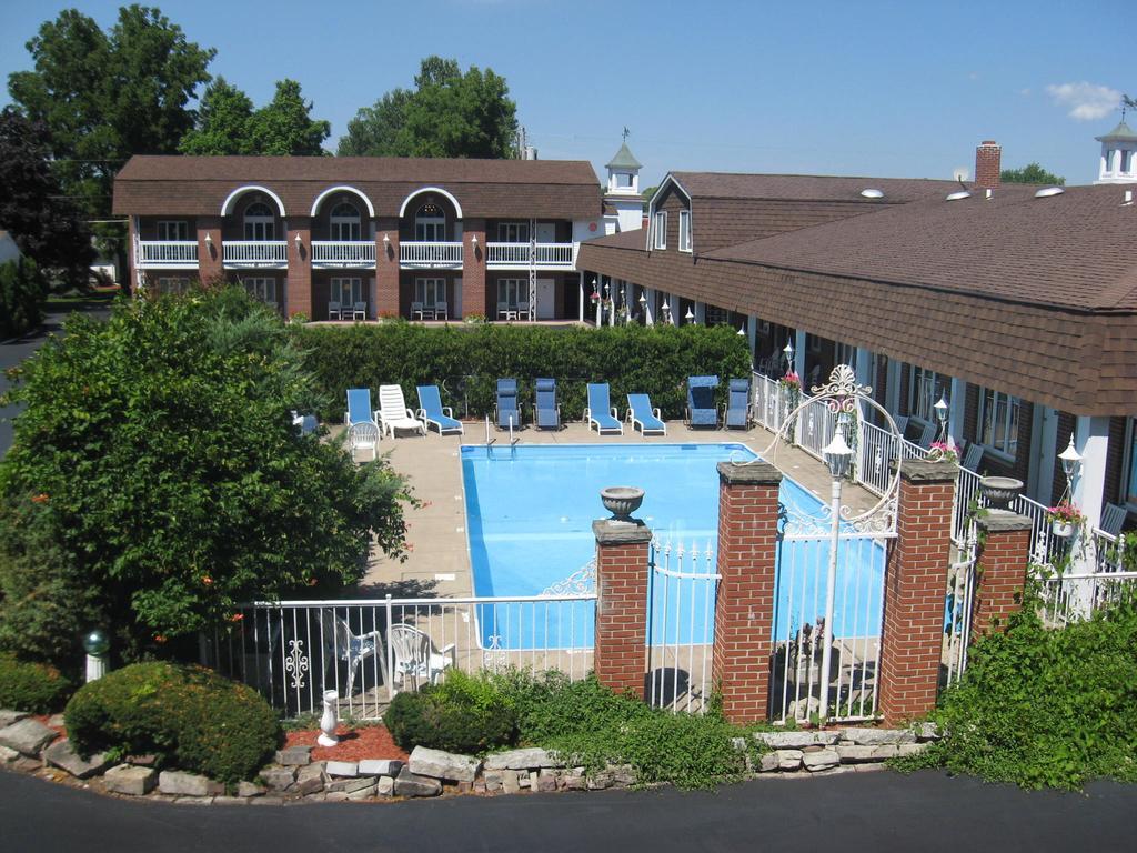 Lockport Inn And Suites Esterno foto